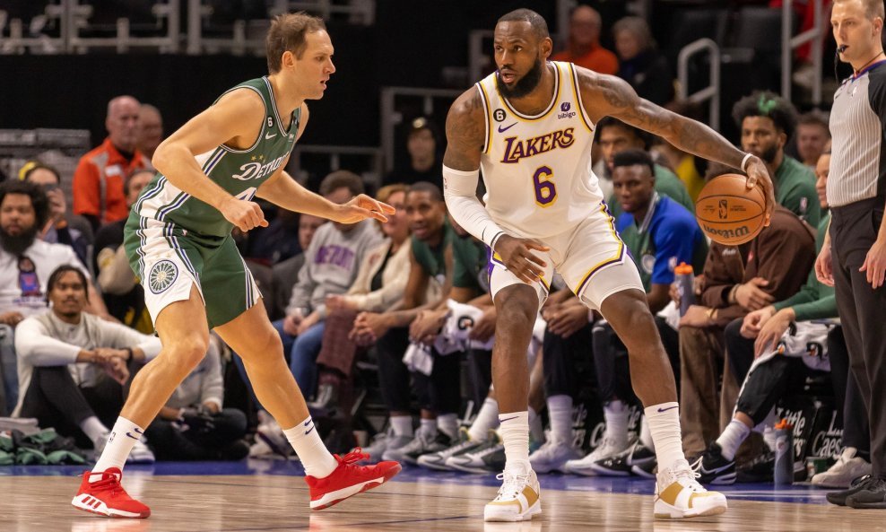 Bojan Bogdanović i LeBron James