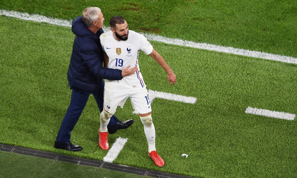 Karim Benzema (desno) i Didier Deschamps