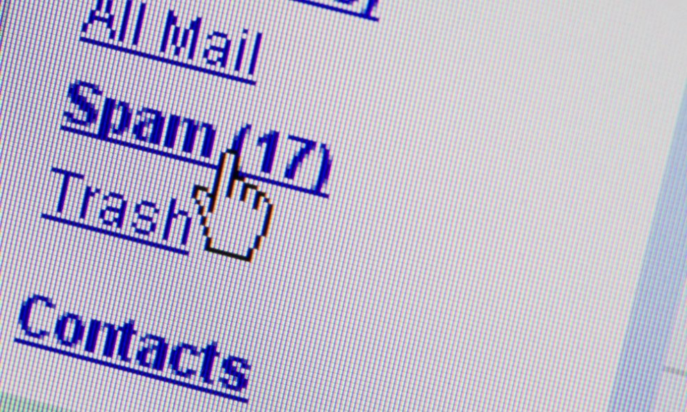 spam mail poruka
