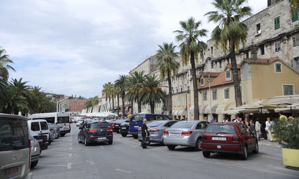 Cijena parkinga na splitskoj Rivi tijekom ljeta leti u nebo