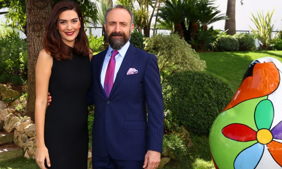 Bergüzar Korel ​​​​​i Halit Ergenç