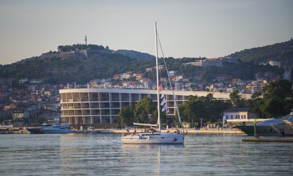 Šibenik, 150715. Ekskluzivni hotelski resort Dogus grupe D-Resort otvara svoja vrata 25. srpnja. Arhitekt je Nikola Basic, a interijer je uredjivao Marko Murtic. Na fotografiji: interijer hotela. Foto: Neja Markicevic / CROPIX