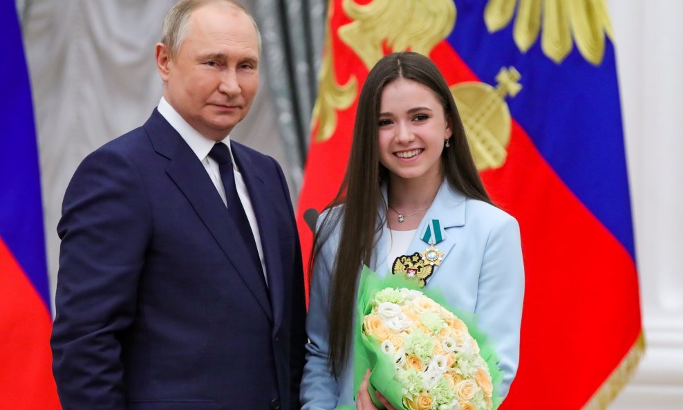 Kamila Valijeva i ruski predsjednik Vladimir Putin