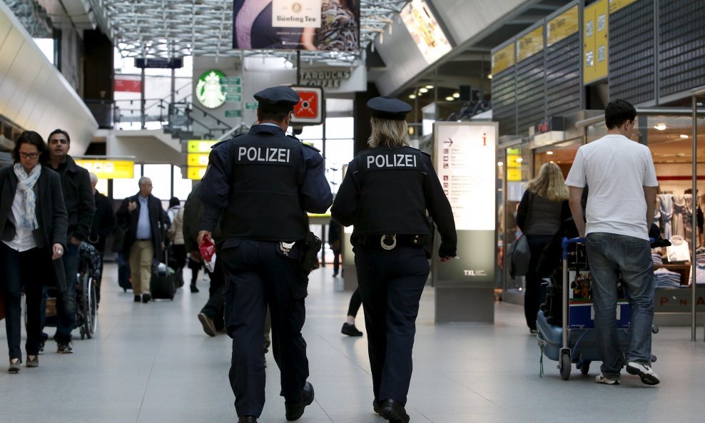 Policijska patrola na stadionu u Berlinu