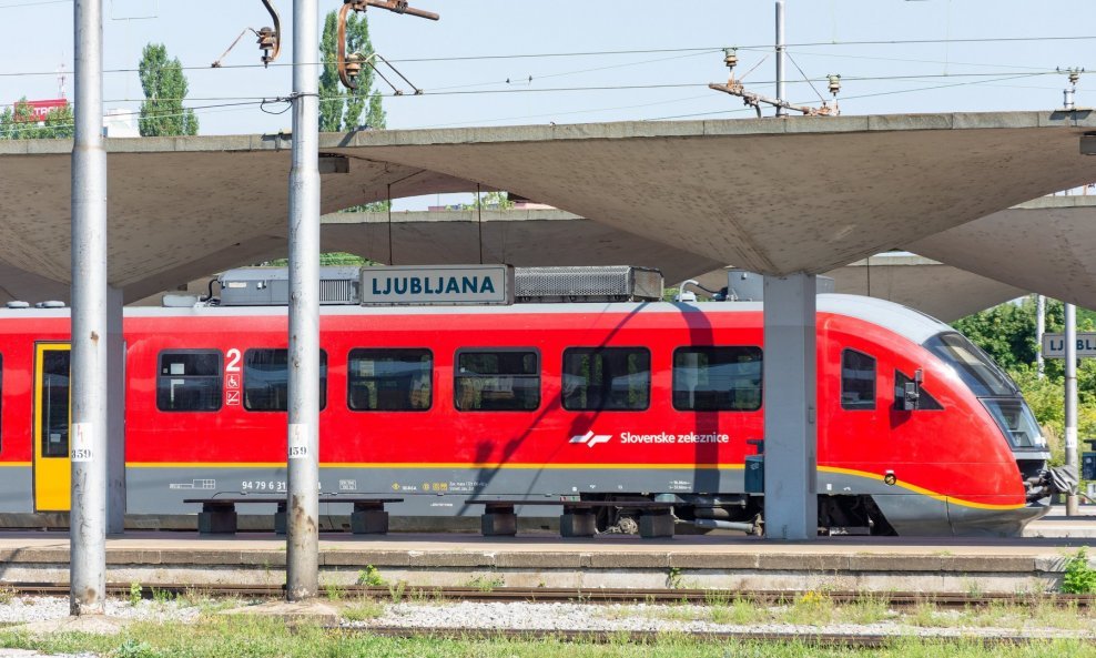 Slovenske željeznice