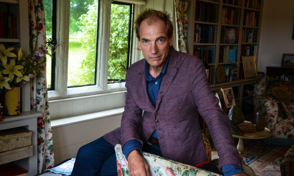 Julian Sands