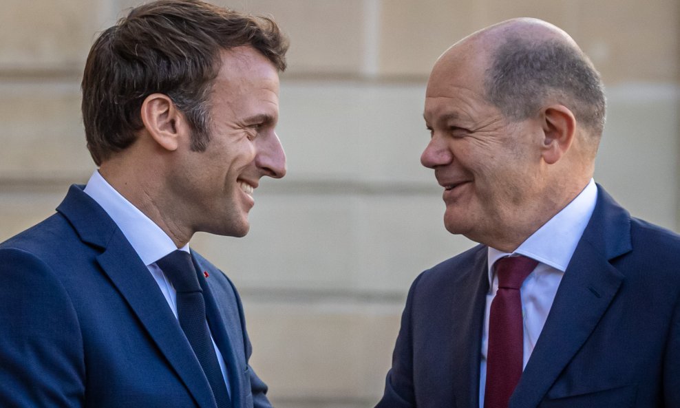 Emmanuel Macron i Olaf Scholz