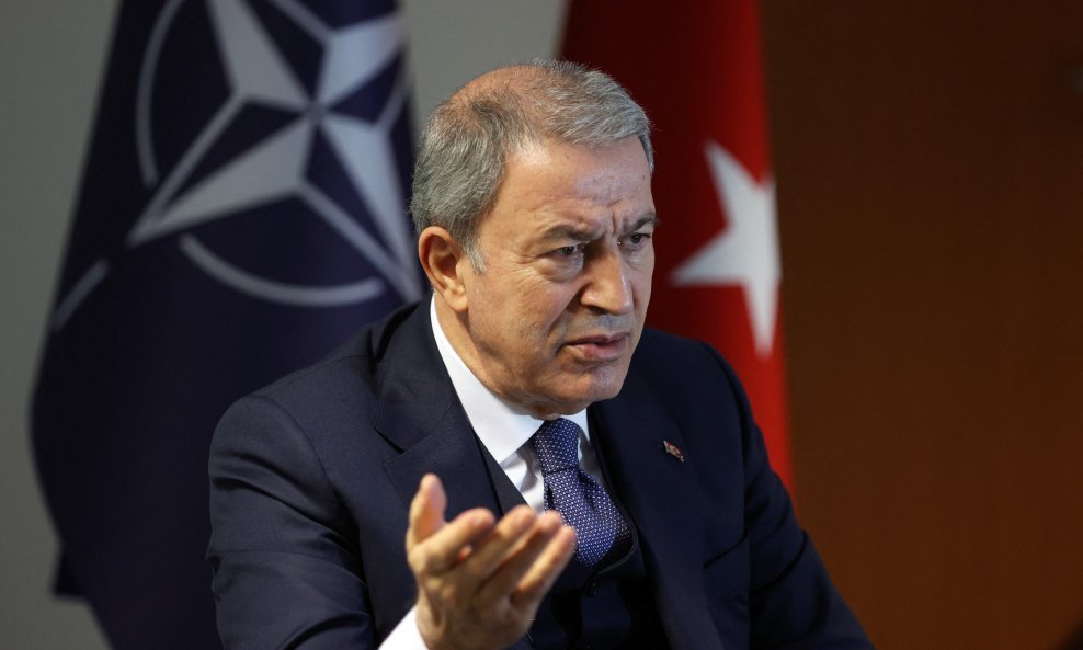 Hulusi Akar