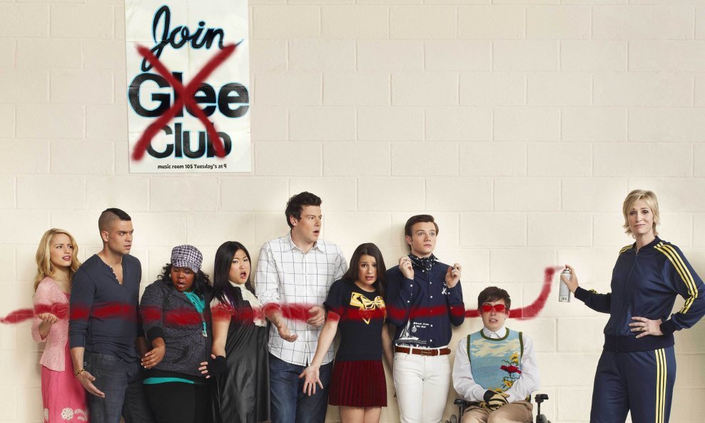 GLEE 