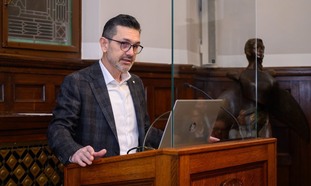 Tomislav Radoš