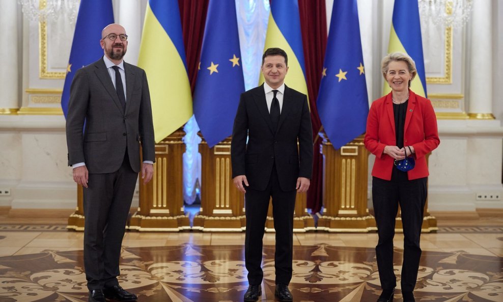 Charles Michel, Volodimir Zelenski i Ursula von der Leyen na posljednjem EU-Ukrajina summitu 2021.