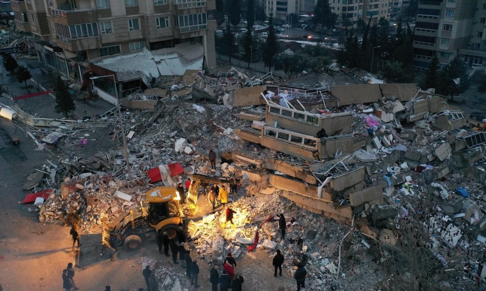 Ruševine u Turskoj nakon potresa