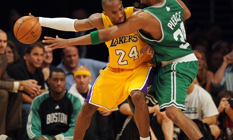 Kobe Bryant i Paul Pierce