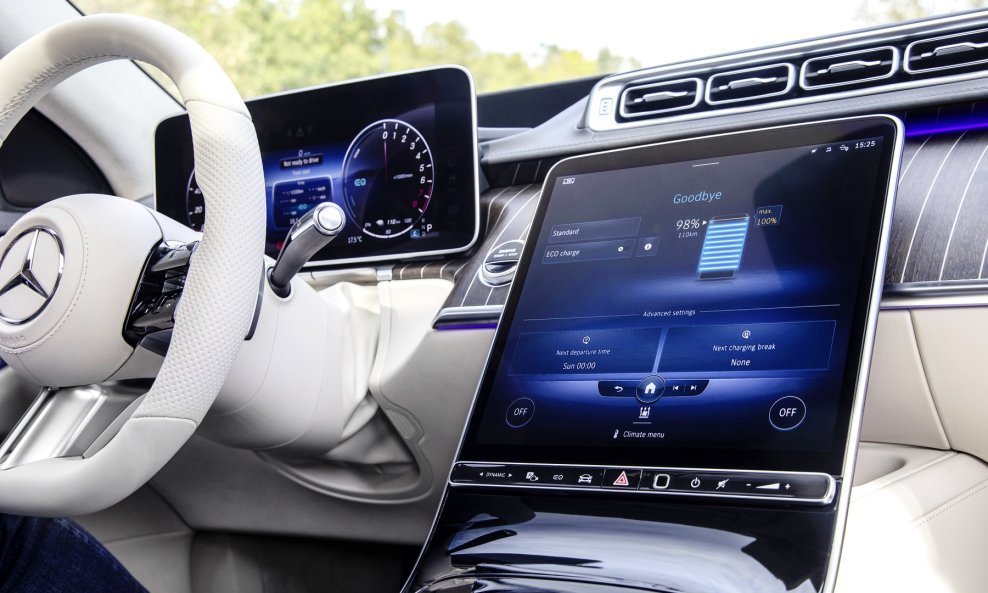 MBUX infotainment sustav modela Mercedes-Benz S 580 e