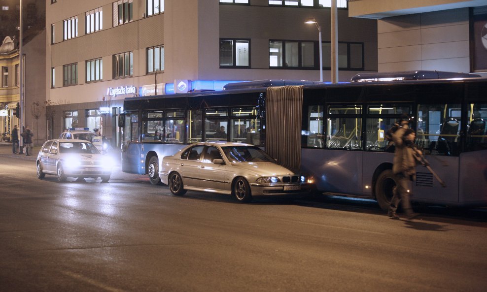 NESREĆA AUTOBUS ZET