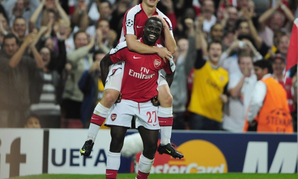 Andrej Aršavin i Emmanuel Eboue