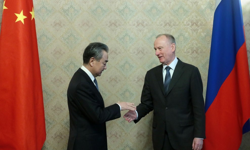 Wang Yi i Nikolaj Patrušev