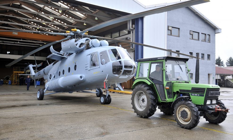 Arhivska fotografija / Helikopter Mi-8 u Zrakoplovno-tehničkom centru