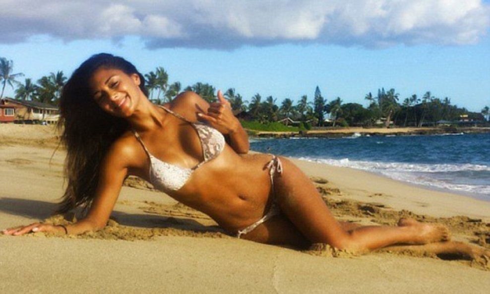 Nicole Scherzinger u bikiniju