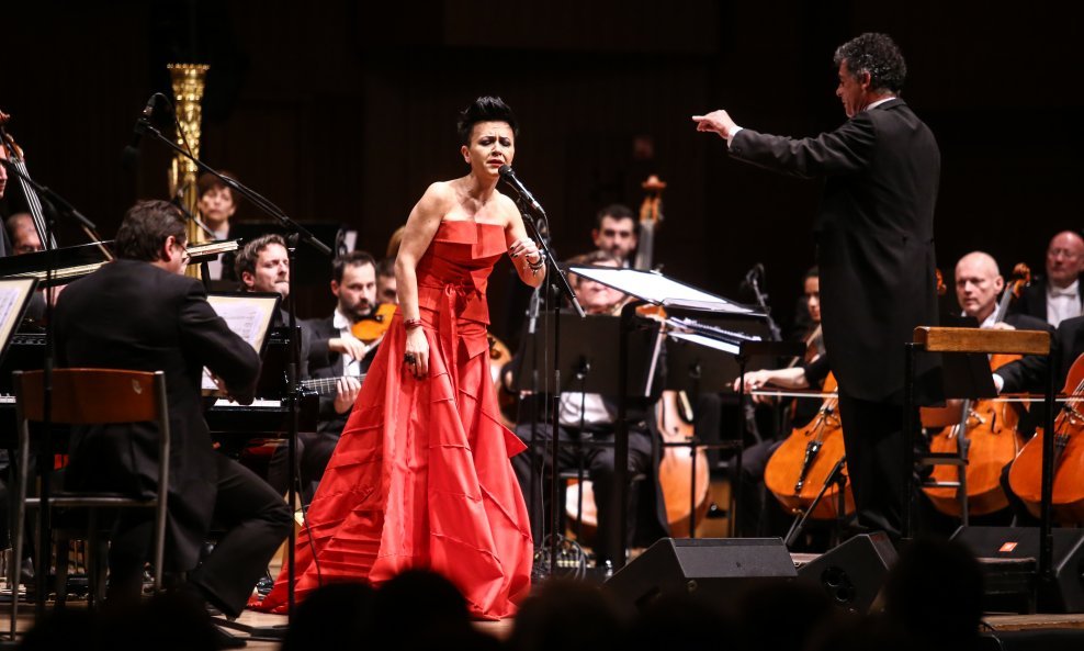 Koncert Zagrebačke filharmonije i Amire Medunjanin u KD Vatroslav Lisinski 2018. godine