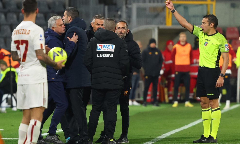 Jose Mourinho (drugi slijeva) i Marco Piccinini