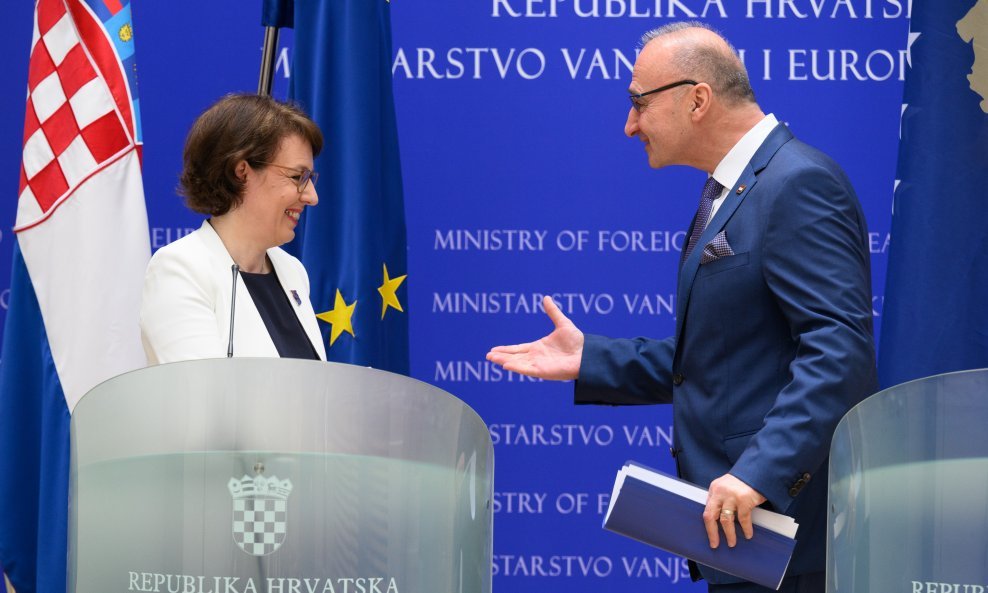 Kosovska ministrica Gervalla-Schwarz i ministar Radman obratili se medijima nakon sastanka