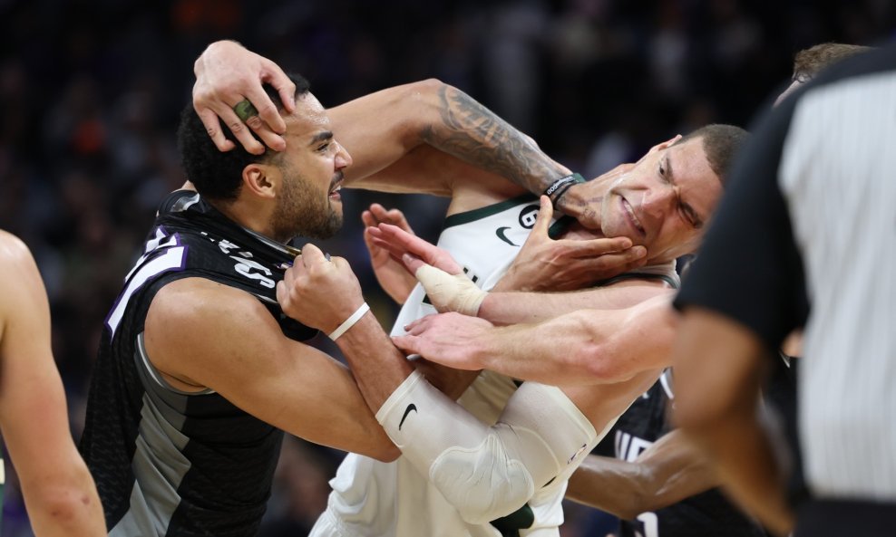 Trey Lyles i Brook Lopez