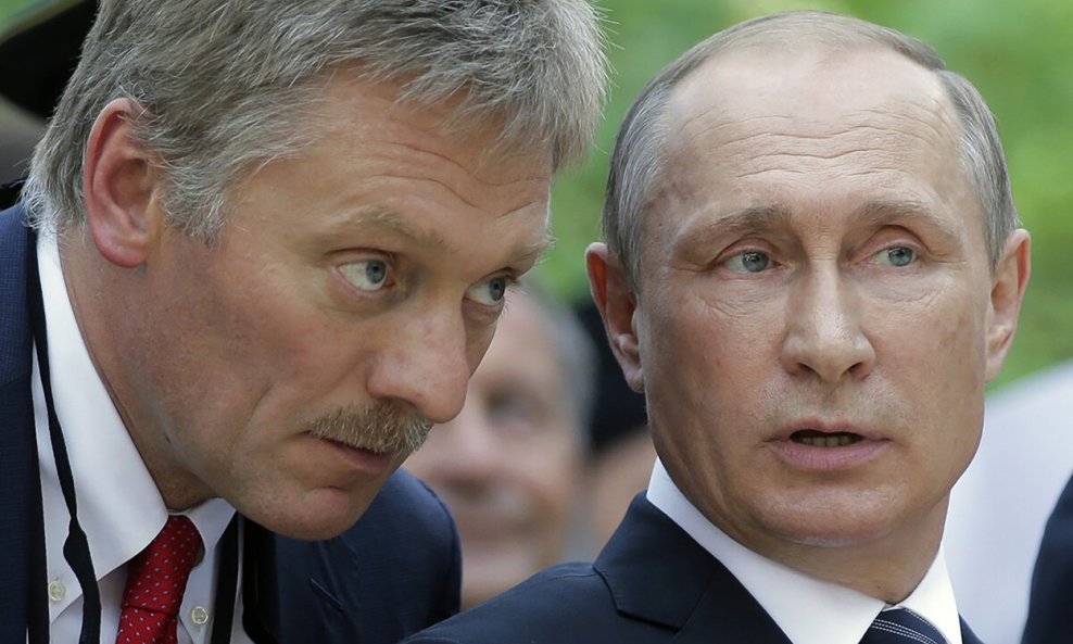 Dmitrij Peskov i Vladimir Putin