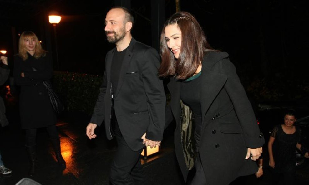 Berguzar Korel i Halit Ergenc