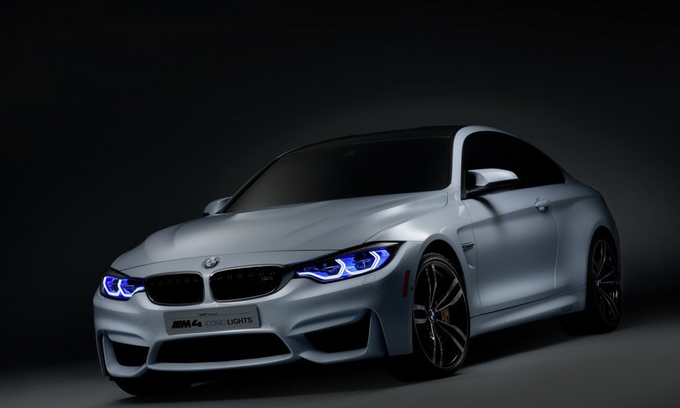 BMW-M4-Concept-Iconic-Lights-4