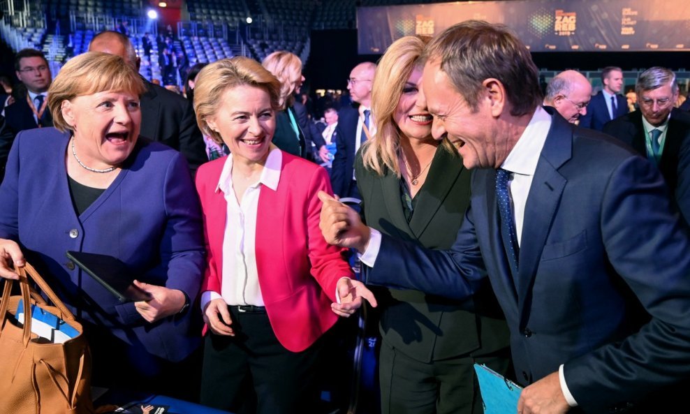 Angela Merkel, Ursula von der Leyen, Kolinda Grabar Kitarović i Donald Tusk na skupu Europske pučke stranke 2019.