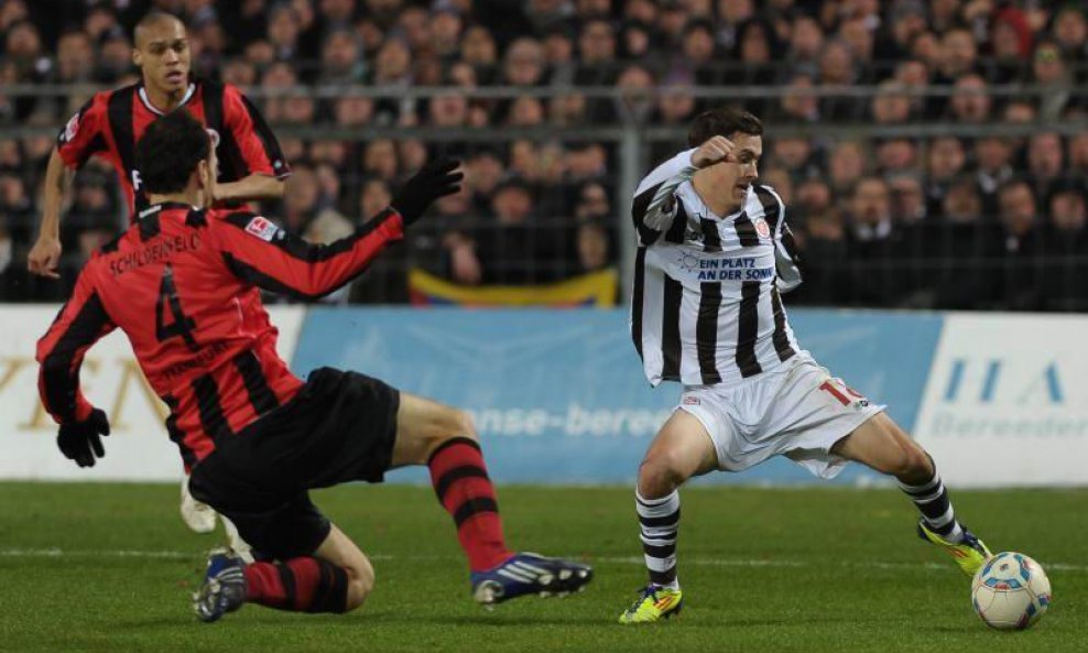 Gordon Schildenfeld (Frankfurt #4), Max Kruse (St. Pauli #18)