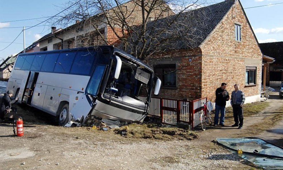 autobusna nesreća