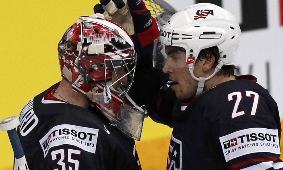 Jimmy Howard i Justin Faulk (SAD)