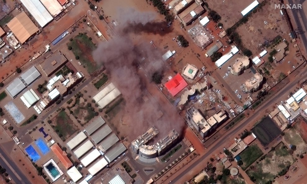 Satelitske snimke otkrivaju da se žestoke bitke vode u Kartumu