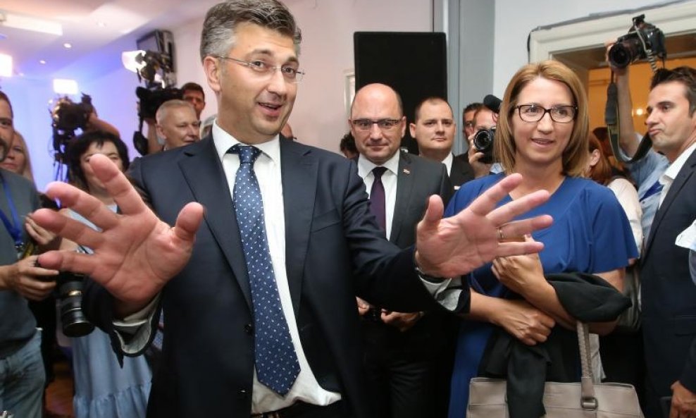 Andrej Plenković zadovoljan je rezultatom prvih izlaznih anketa