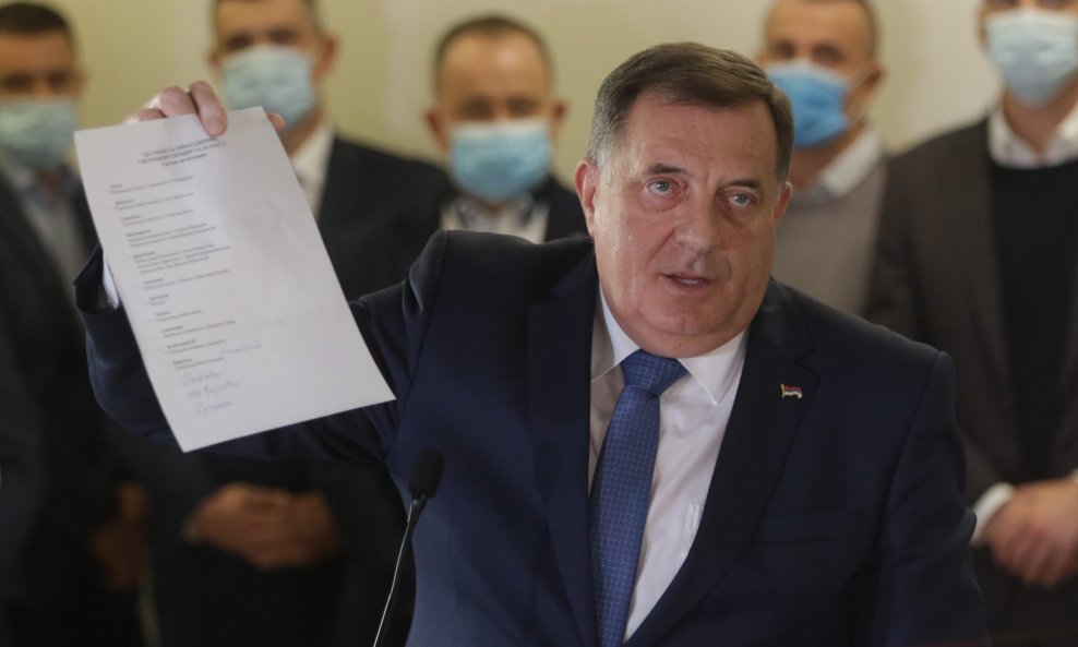 Milorad Dodik ne odustaje od kriminalizacije klevete