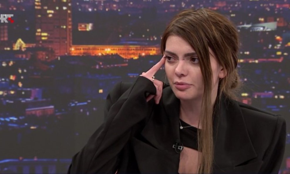 Ella Dvornik u 'Kod nas doma'