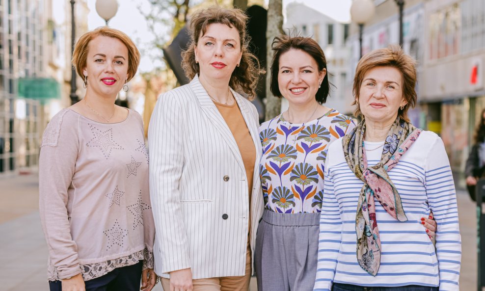 Viktorija Pančenko, Tetiana Mironova, Irina Pronenko i Olha Zelenska