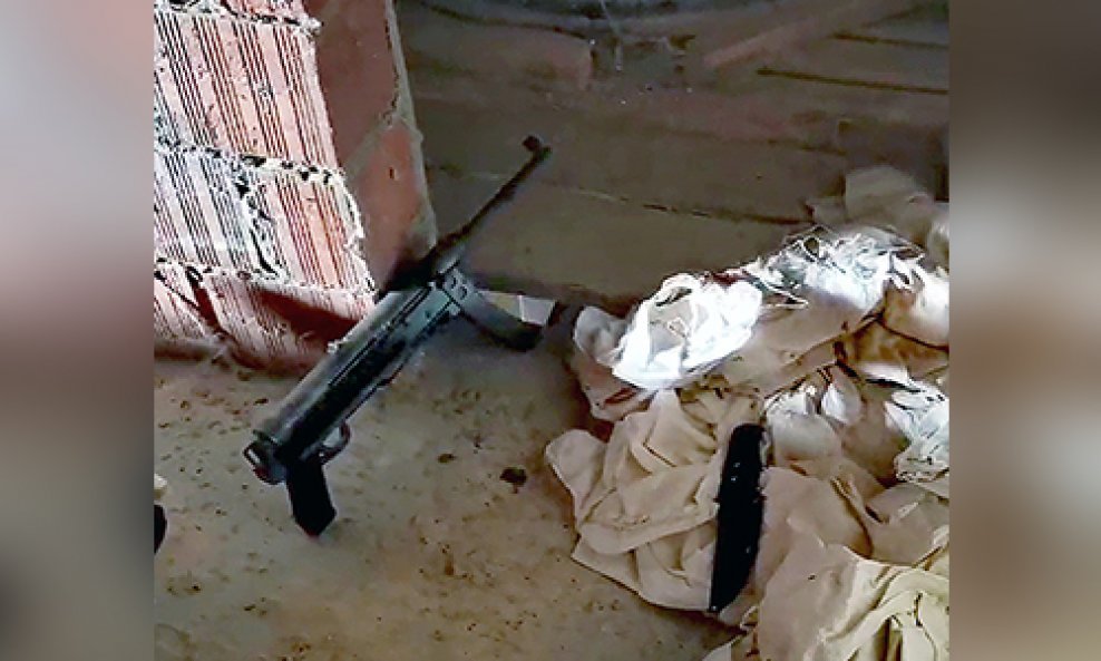 Oružje pronađeno kod Uroša B., koji je počinio masakr kod Mladenovca