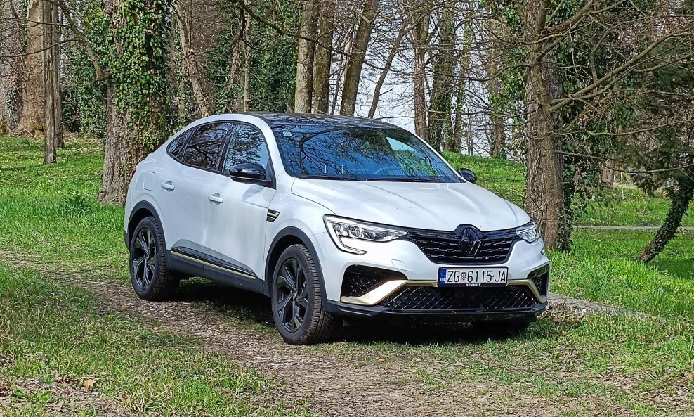 Renault Mégane Conquest E-Tech Engineered 145 hibrid