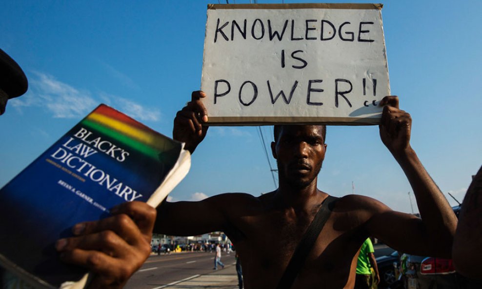 Prosvjedi u Fergusonu (11)