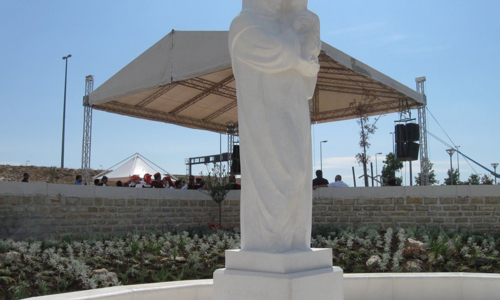 gospin kip majka božja dalmatina