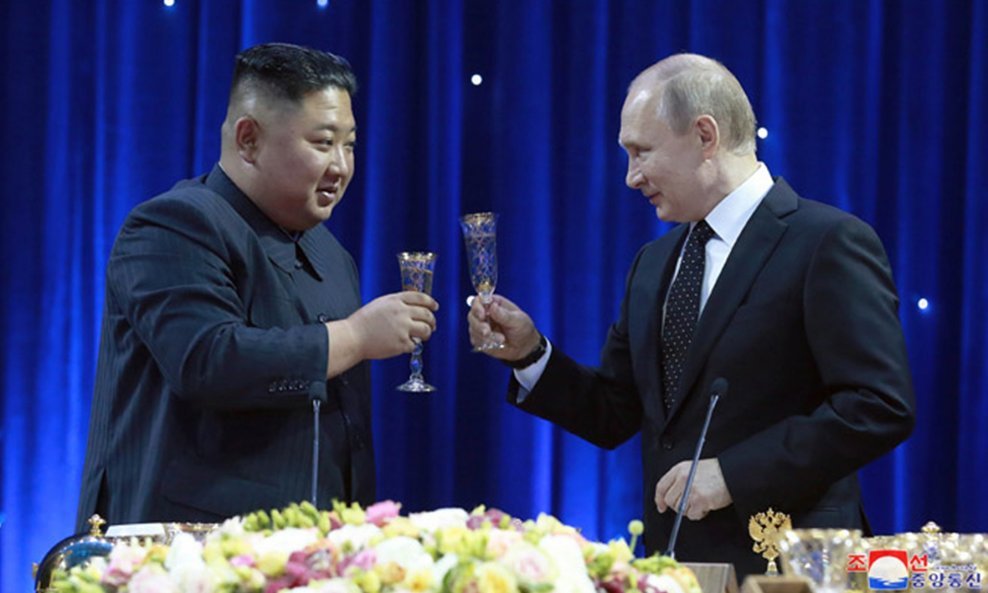 Kim Jong-un i Vladimir Putin