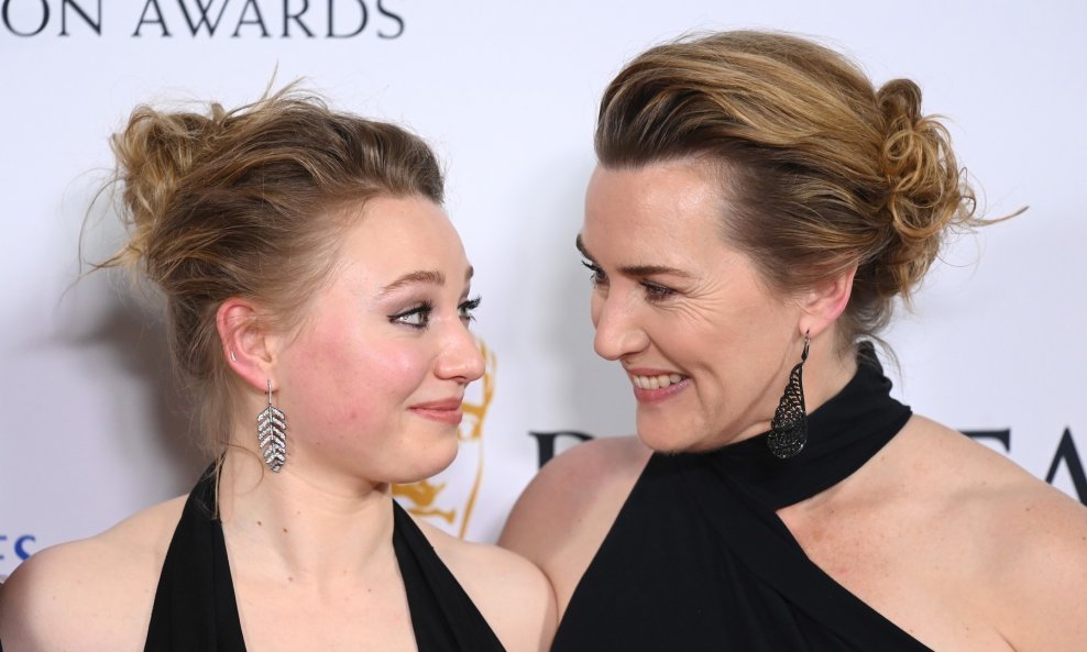 Mia Threapleton i Kate Winslet