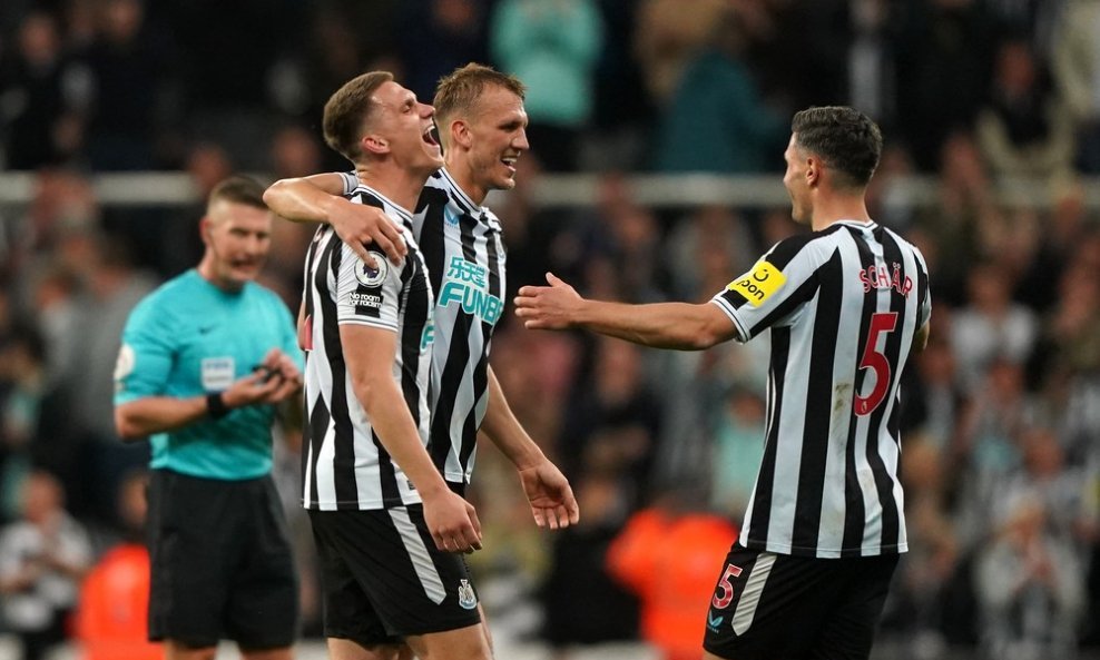 Newcastle slavi veliku pobjedu