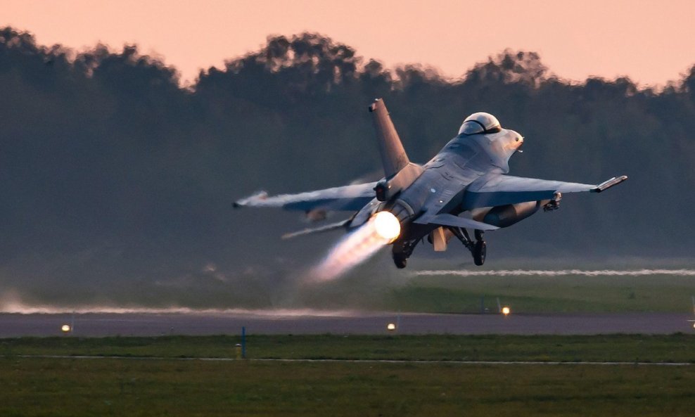 Ilustracija/Nizozemski F-16