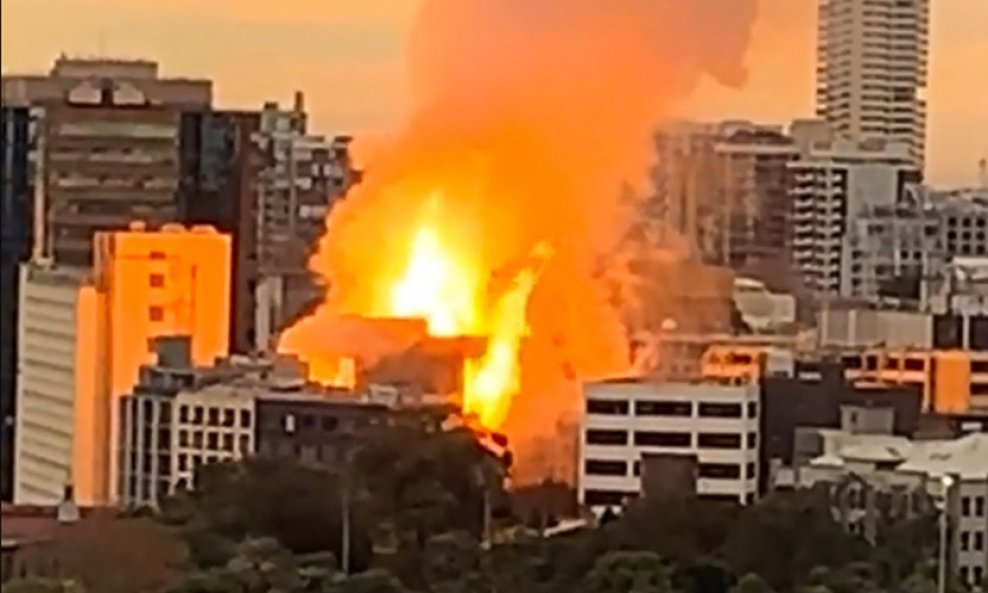 Požar u centru Sydneyja