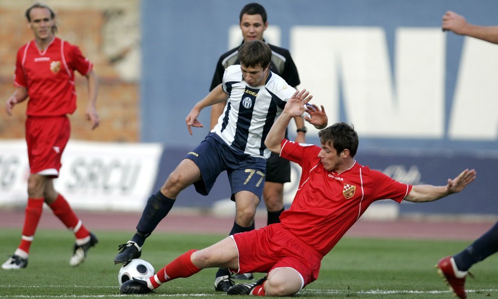 Domagoj Antolić, Lokomotiva-Croatia Sesvete, Prva HNL 2009-10