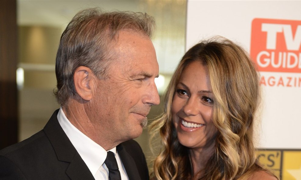 Kevin Costner i Christine Baumgartner